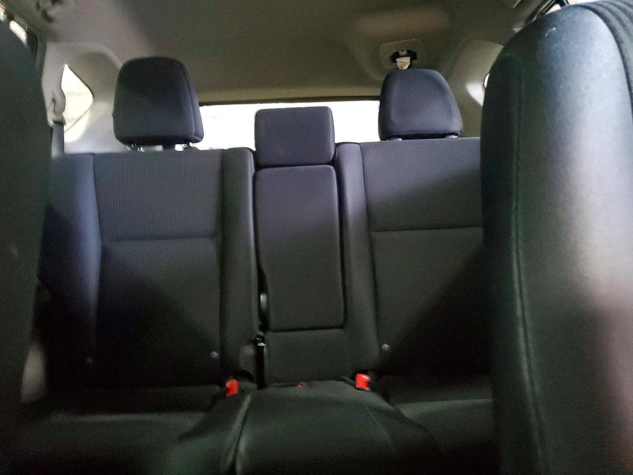 2015 TOYOTA RAV4 — фото 10