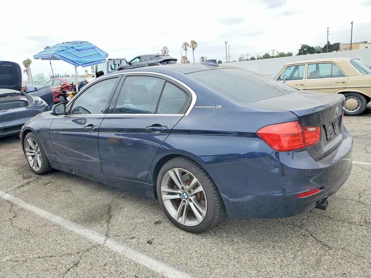 2013 BMW 1 SERIES — фото 2