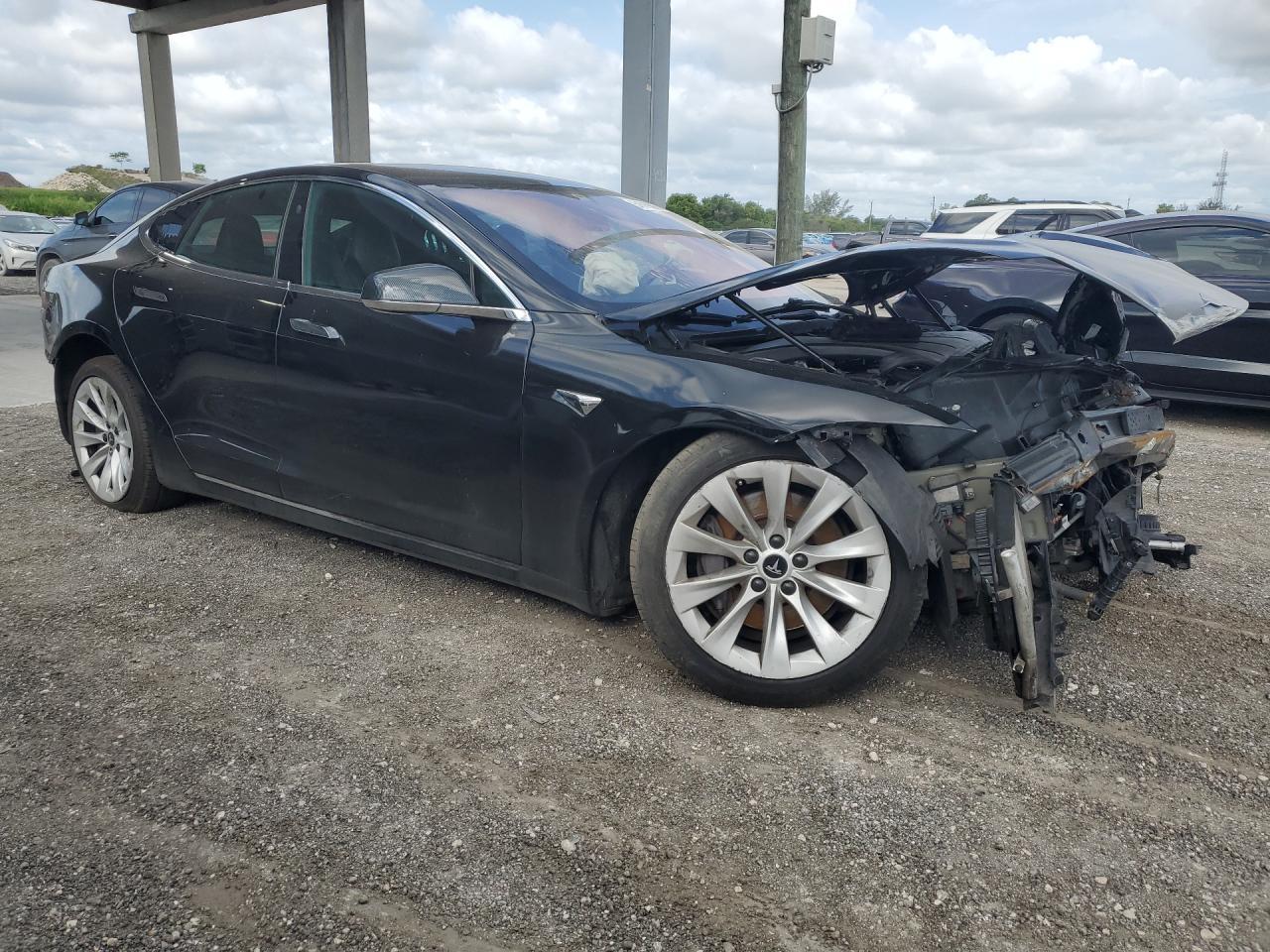 2018 TESLA MODEL 3 — фото 4