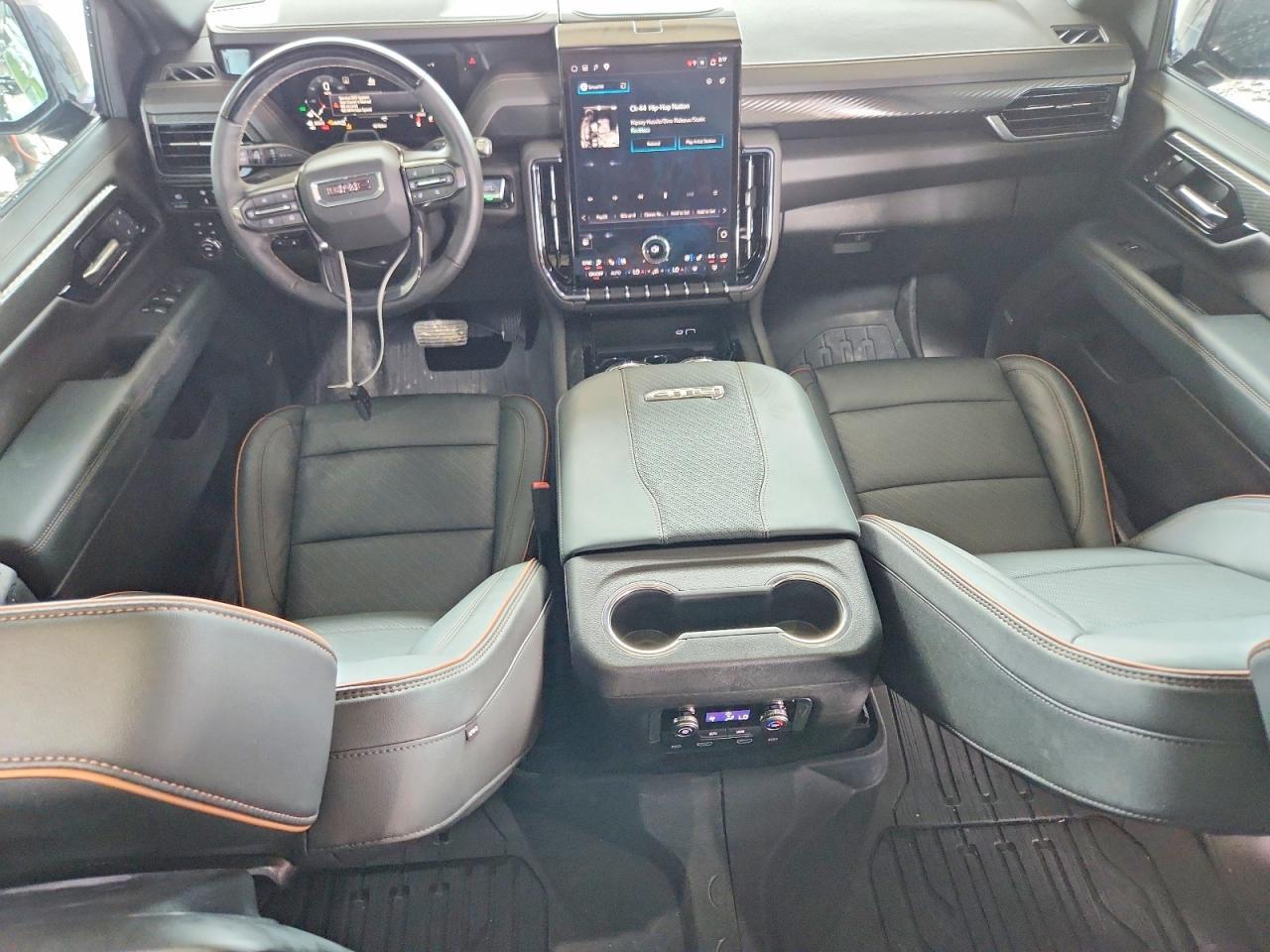 2026 GMC YUKON — фото 8