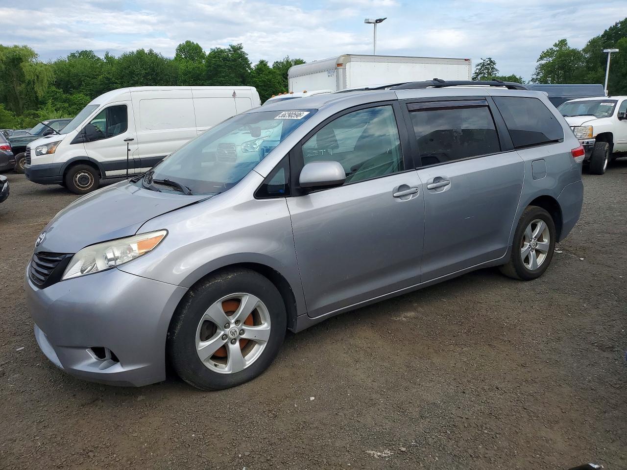 TOYOTA SIENNA