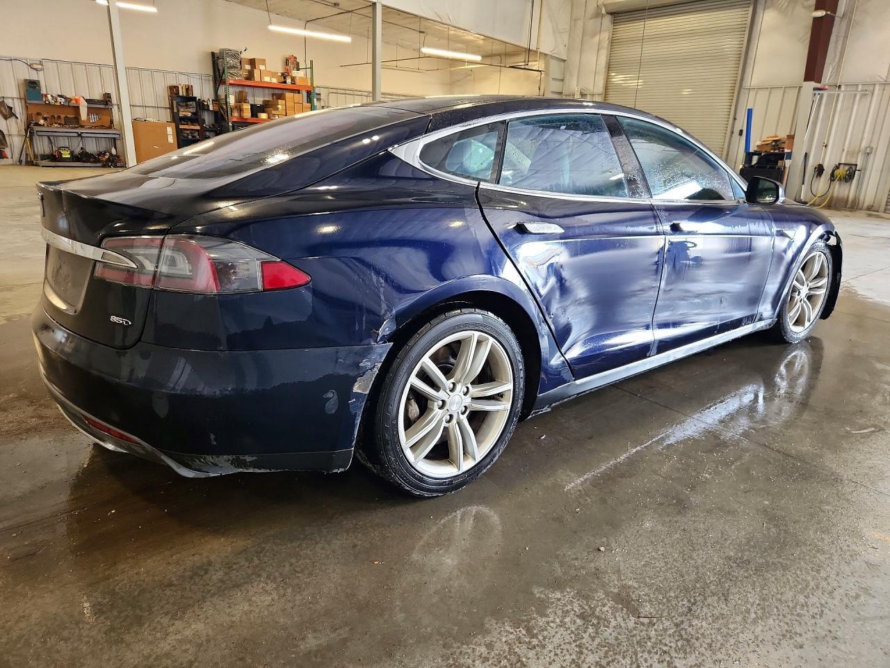 2015 TESLA MODEL S — фото 3
