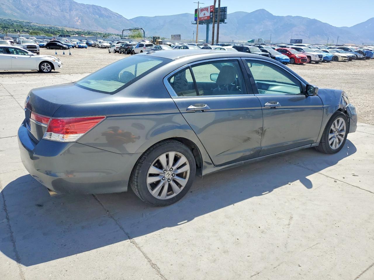 2011 HONDA ACCORD — фото 3
