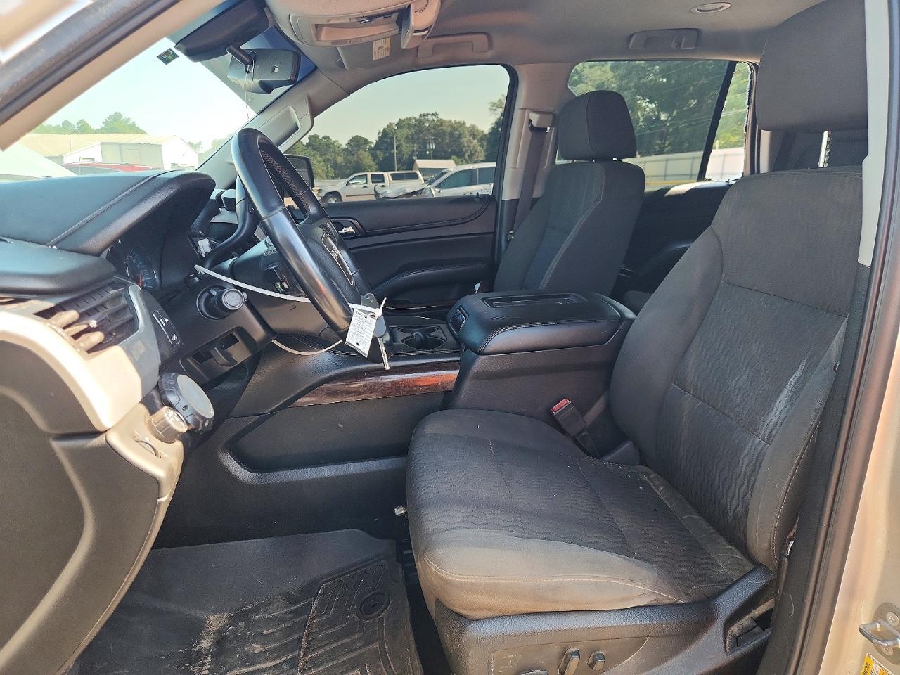 2017 GMC YUKON — фото 7