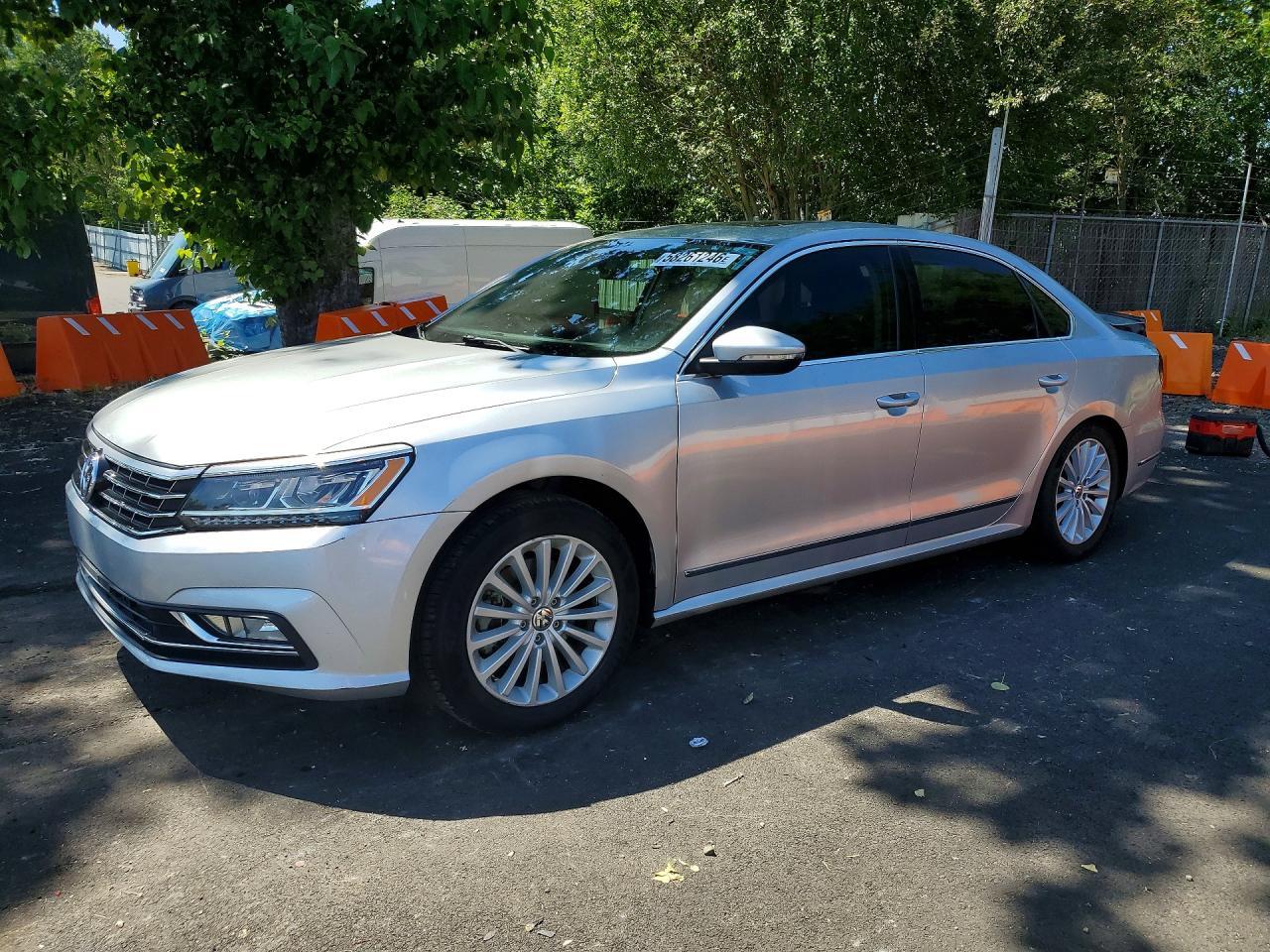 2017 VOLKSWAGEN PASSAT — фото 1