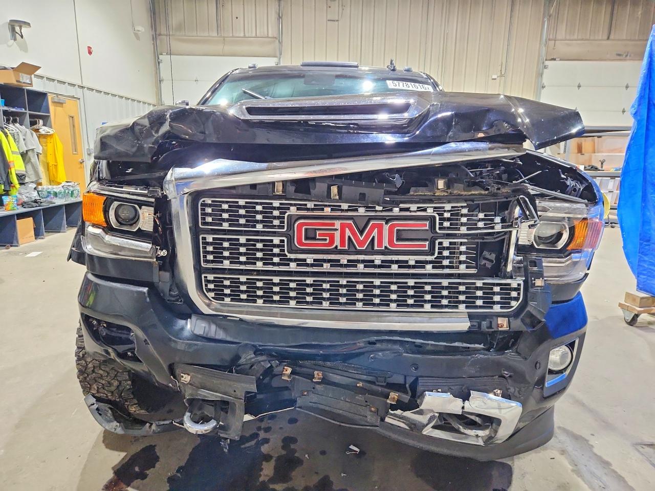 2019 GMC SIERRA 2500HD — фото 5