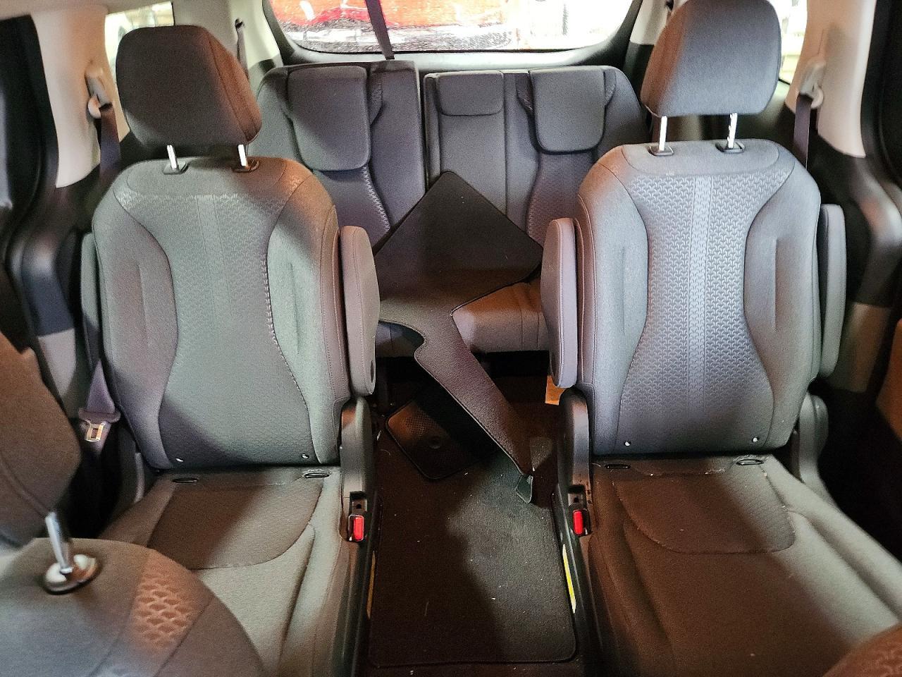 2026 KIA CARNIVAL — фото 10
