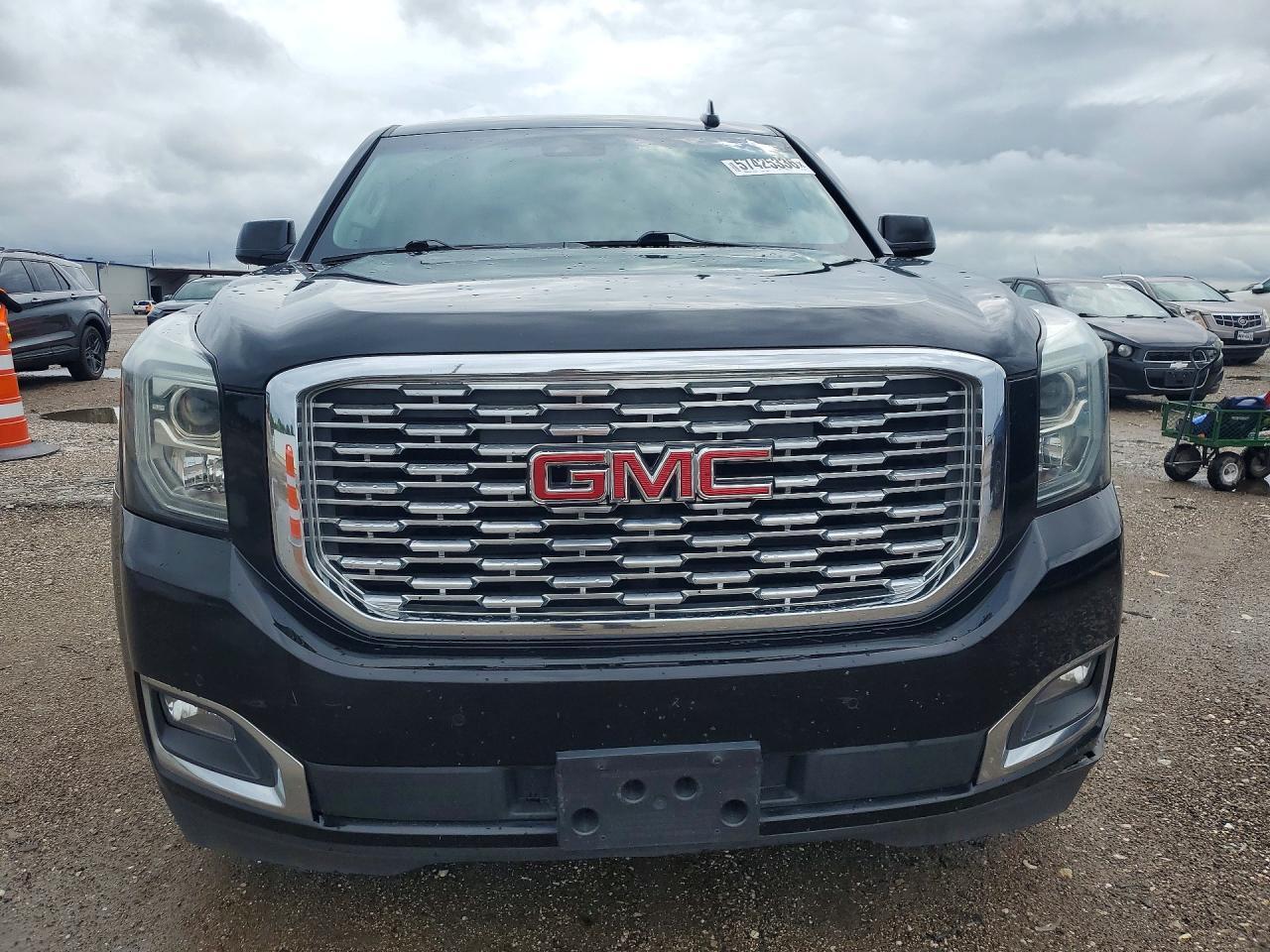 2019 GMC YUKON — фото 5