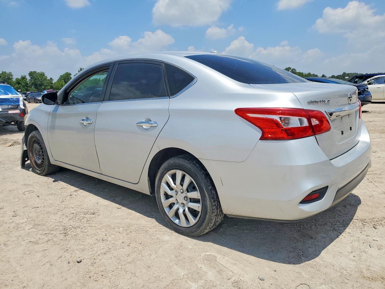 2019 NISSAN SENTRA — фото 2