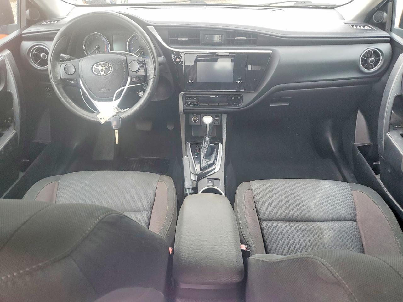 2019 TOYOTA COROLLA — фото 8