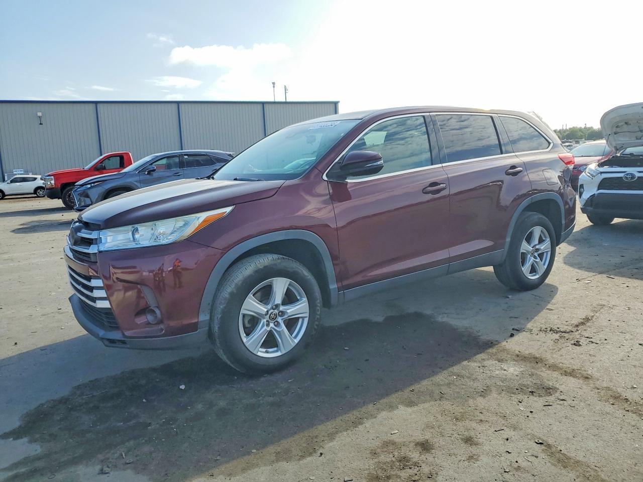 2019 TOYOTA HIGHLANDER — фото 1
