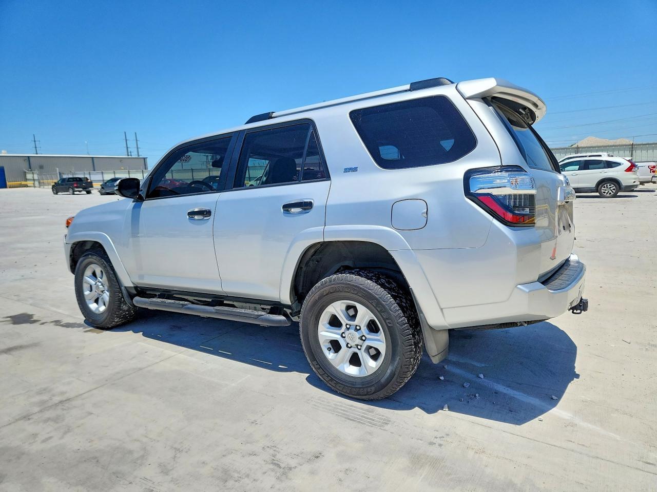 2022 TOYOTA 4RUNNER — фото 2