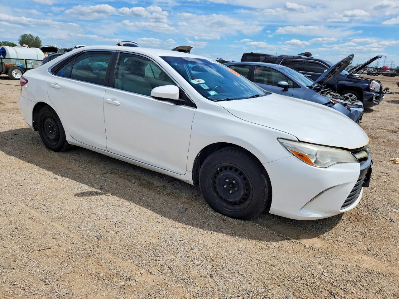 2015 TOYOTA CAMRY HYBRID — фото 4