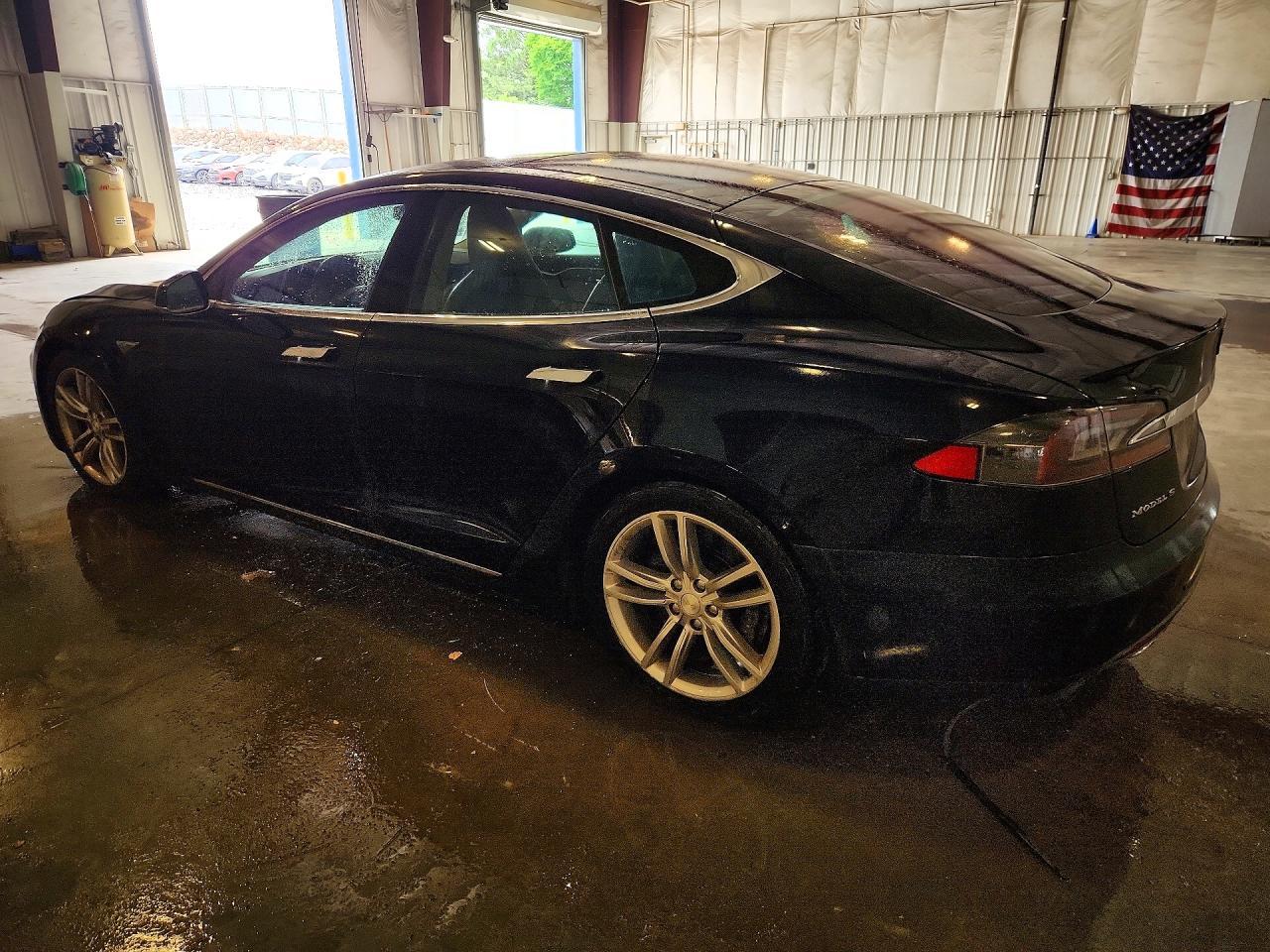 2015 TESLA MODEL S — фото 2
