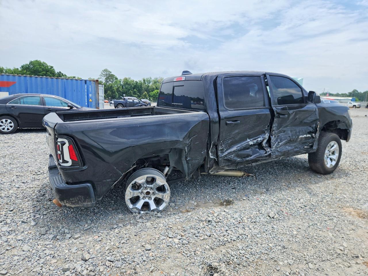 2019 RAM 1500 — фото 3