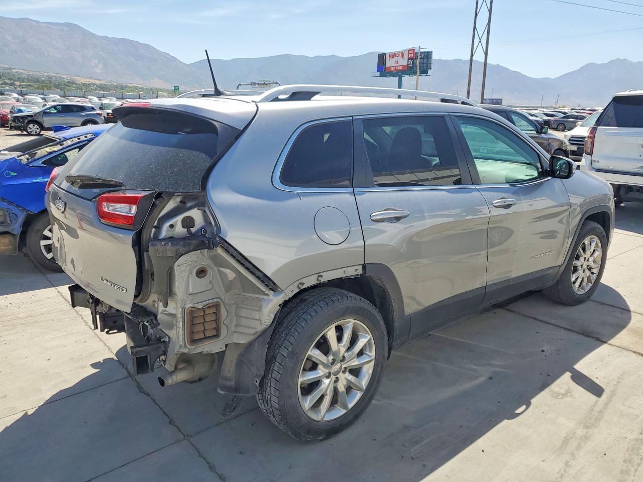 2016 JEEP CHEROKEE — фото 3