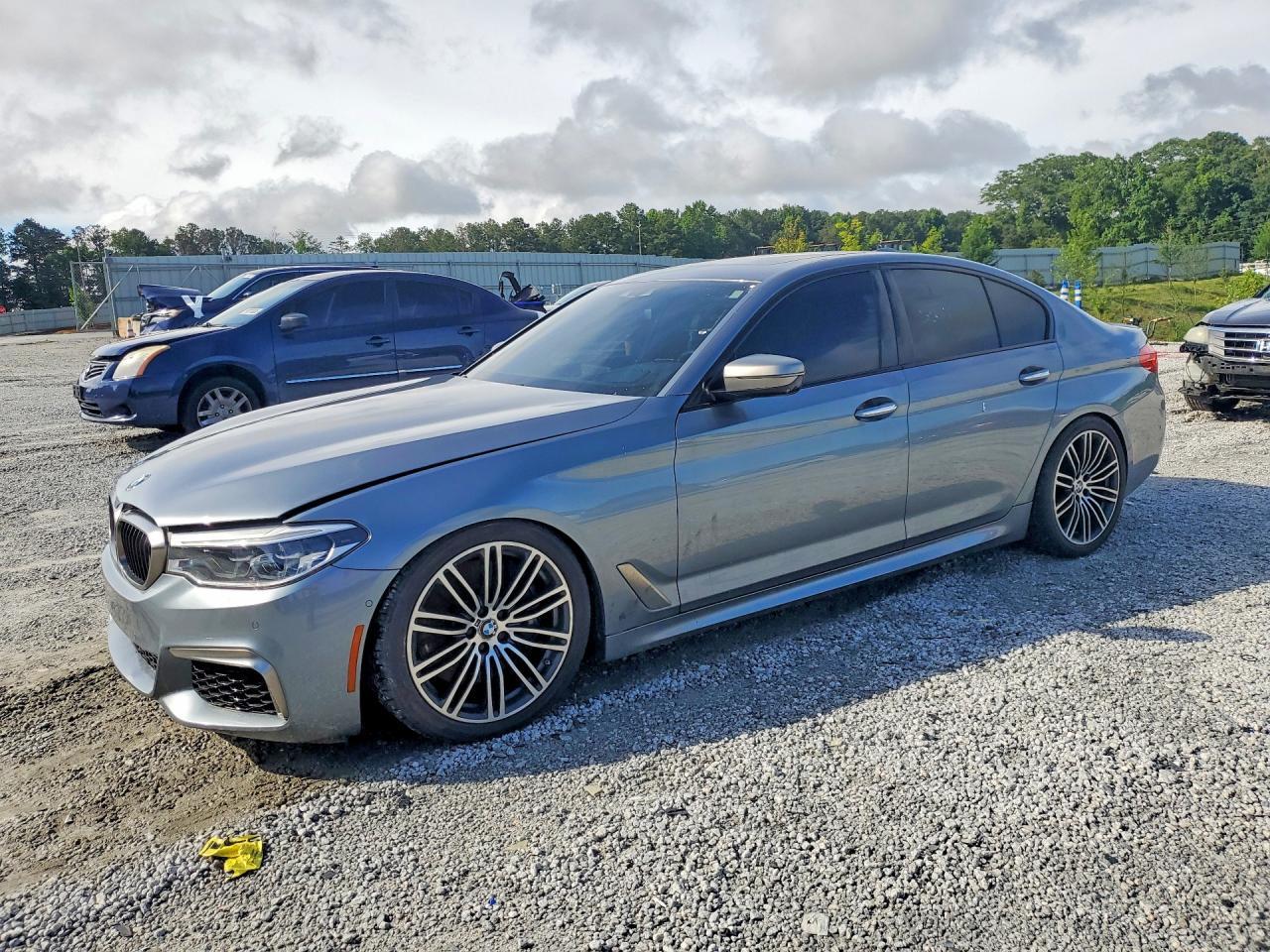 2018 BMW 5 SERIES — фото 1