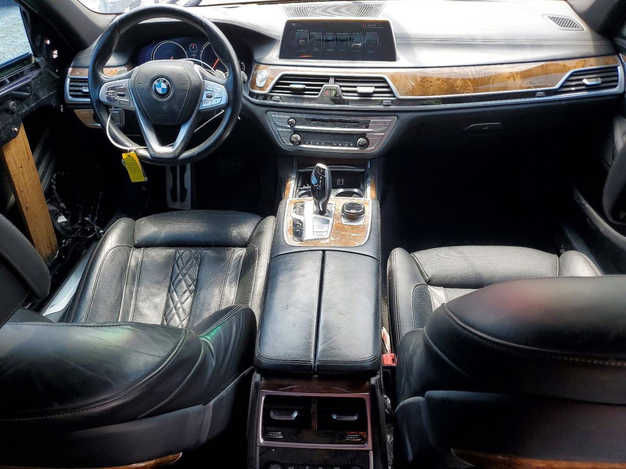 2017 BMW 7 SERIES — фото 8