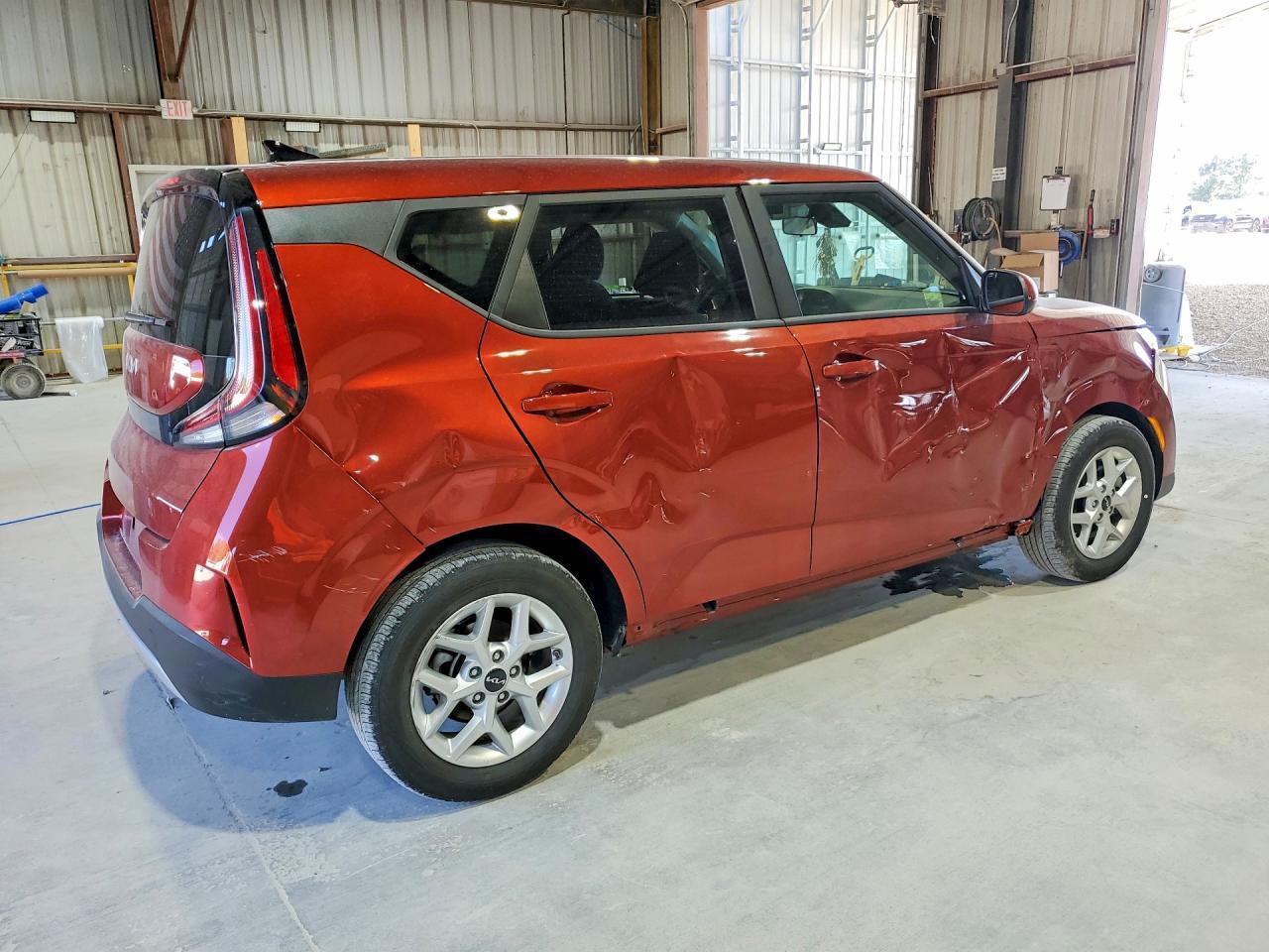 2025 KIA SOUL — фото 3