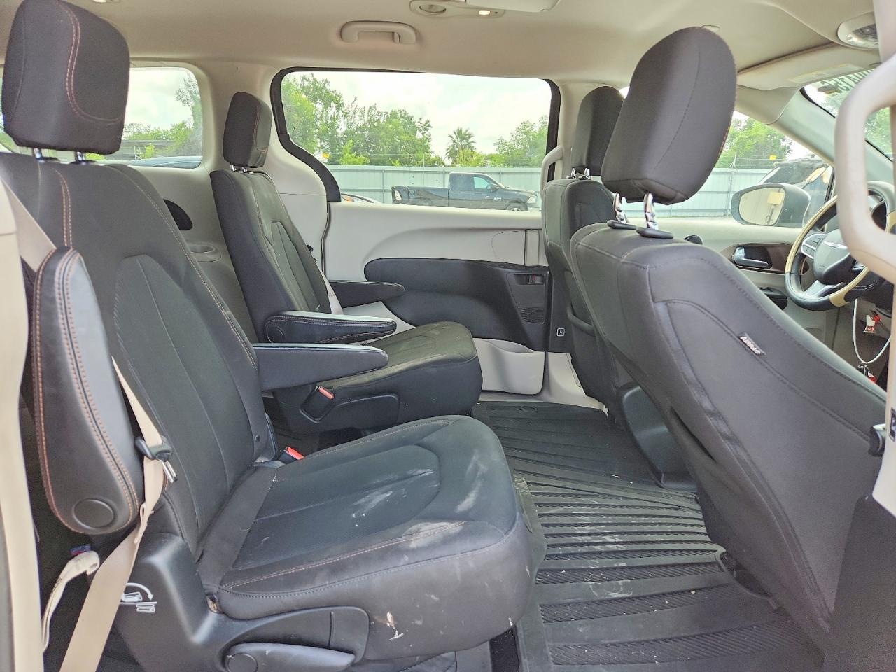 2017 CHRYSLER PACIFICA — фото 11