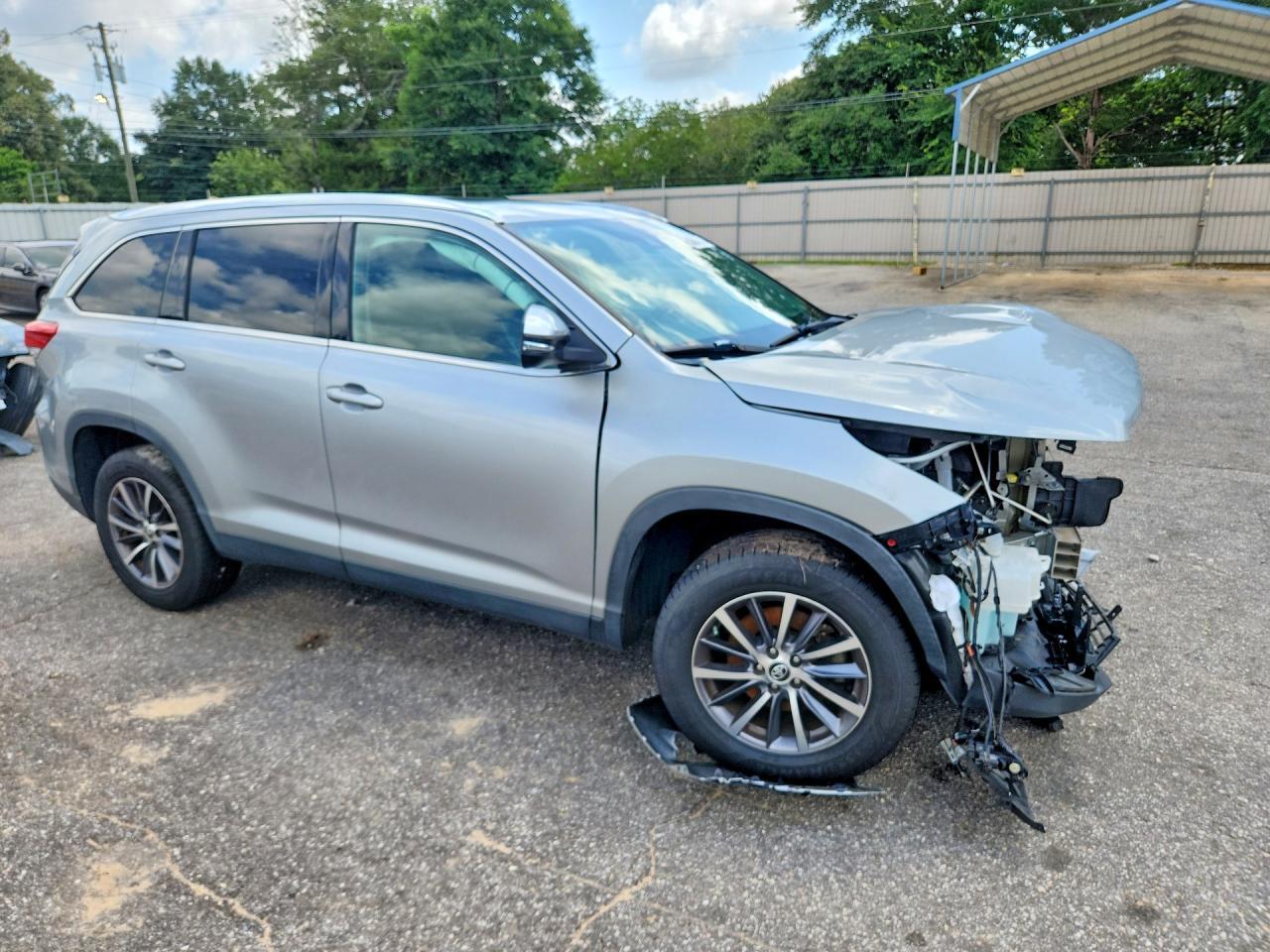 2019 TOYOTA HIGHLANDER — фото 4