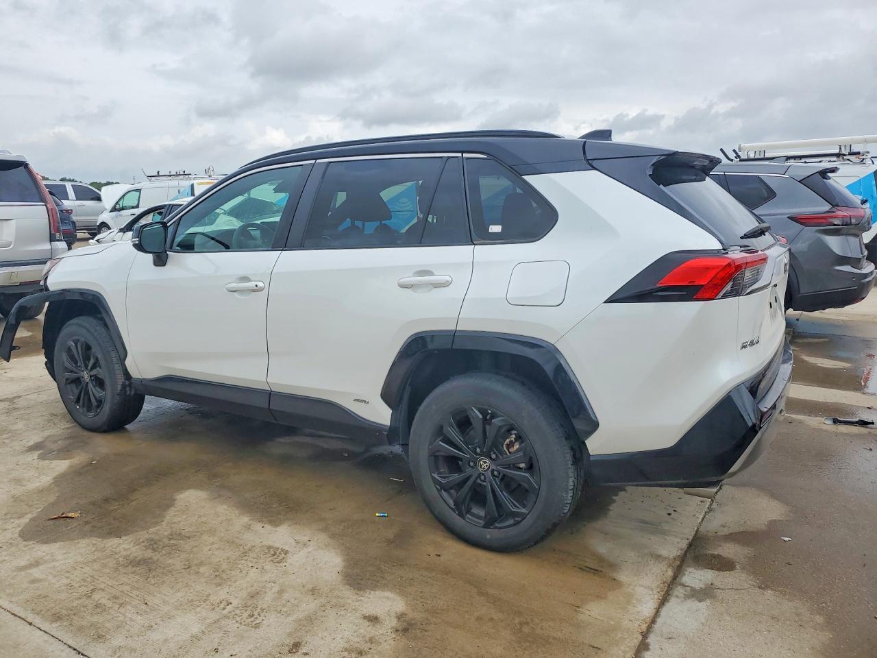 2024 TOYOTA RAV4 HYBRID — фото 2