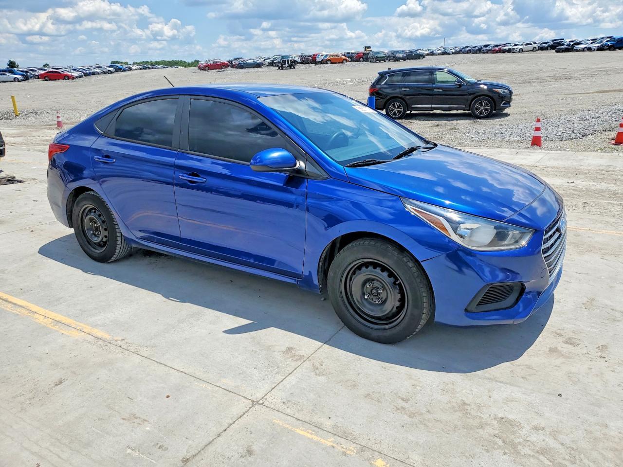 2019 HYUNDAI ACCENT — фото 4