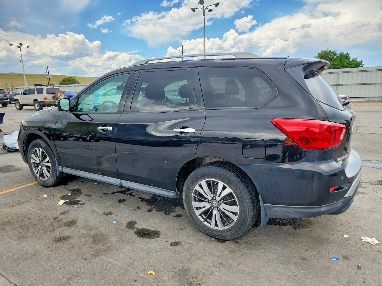 2017 NISSAN PATHFINDER — фото 2