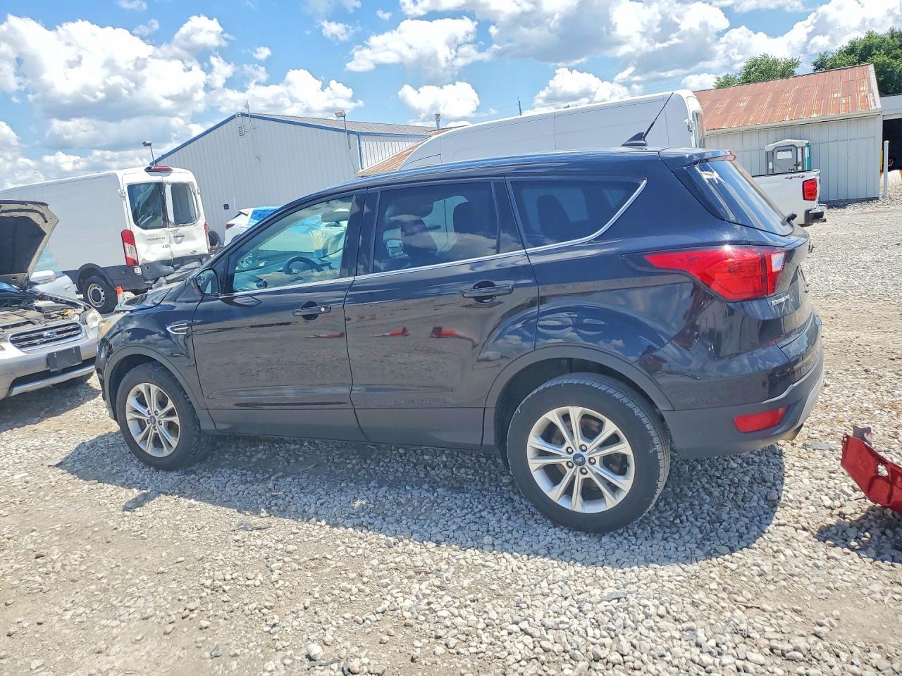 2019 FORD ESCAPE — фото 2