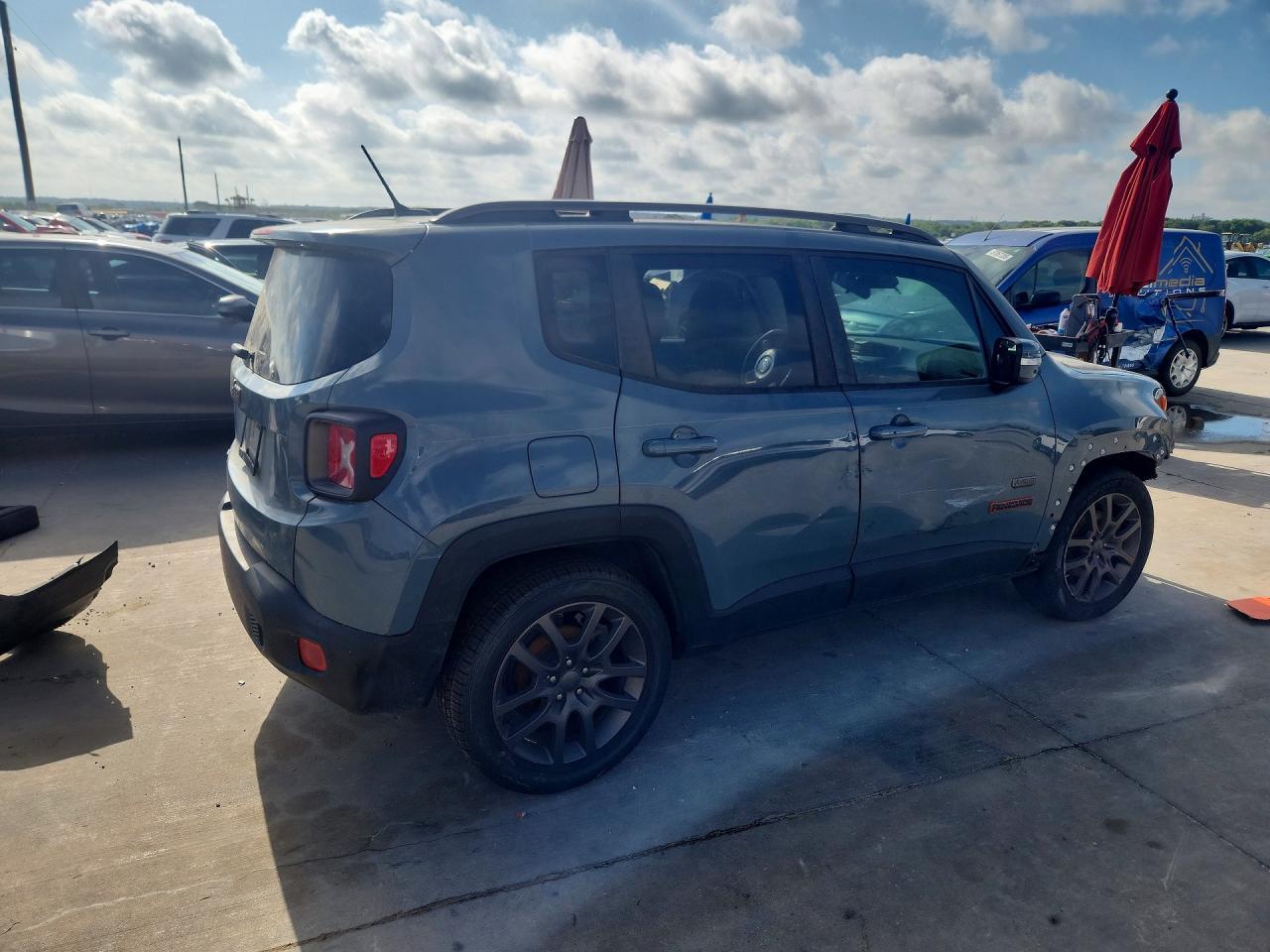 2016 JEEP RENEGADE — фото 3