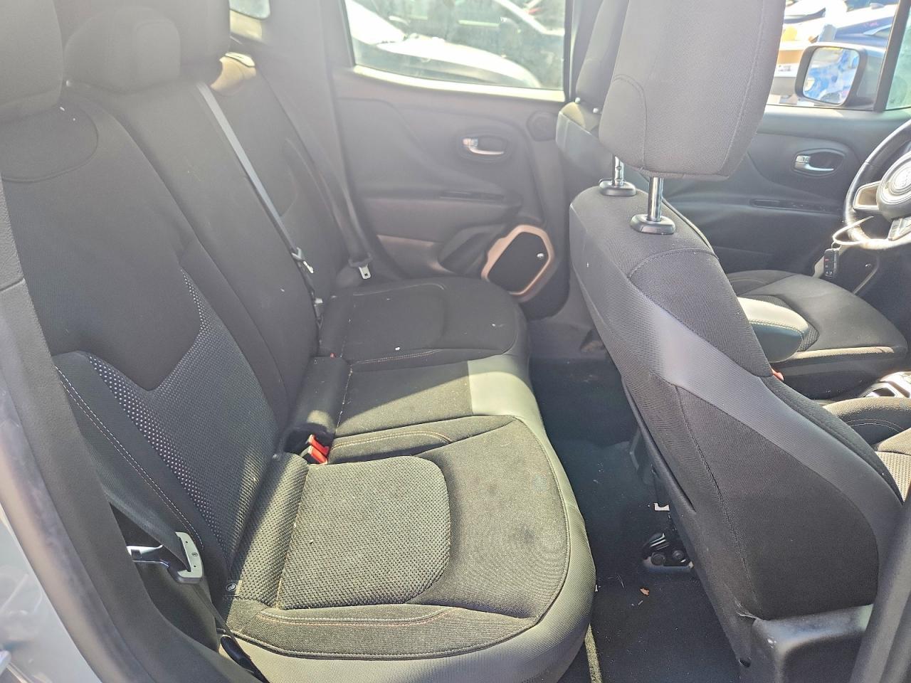 2016 JEEP RENEGADE — фото 10