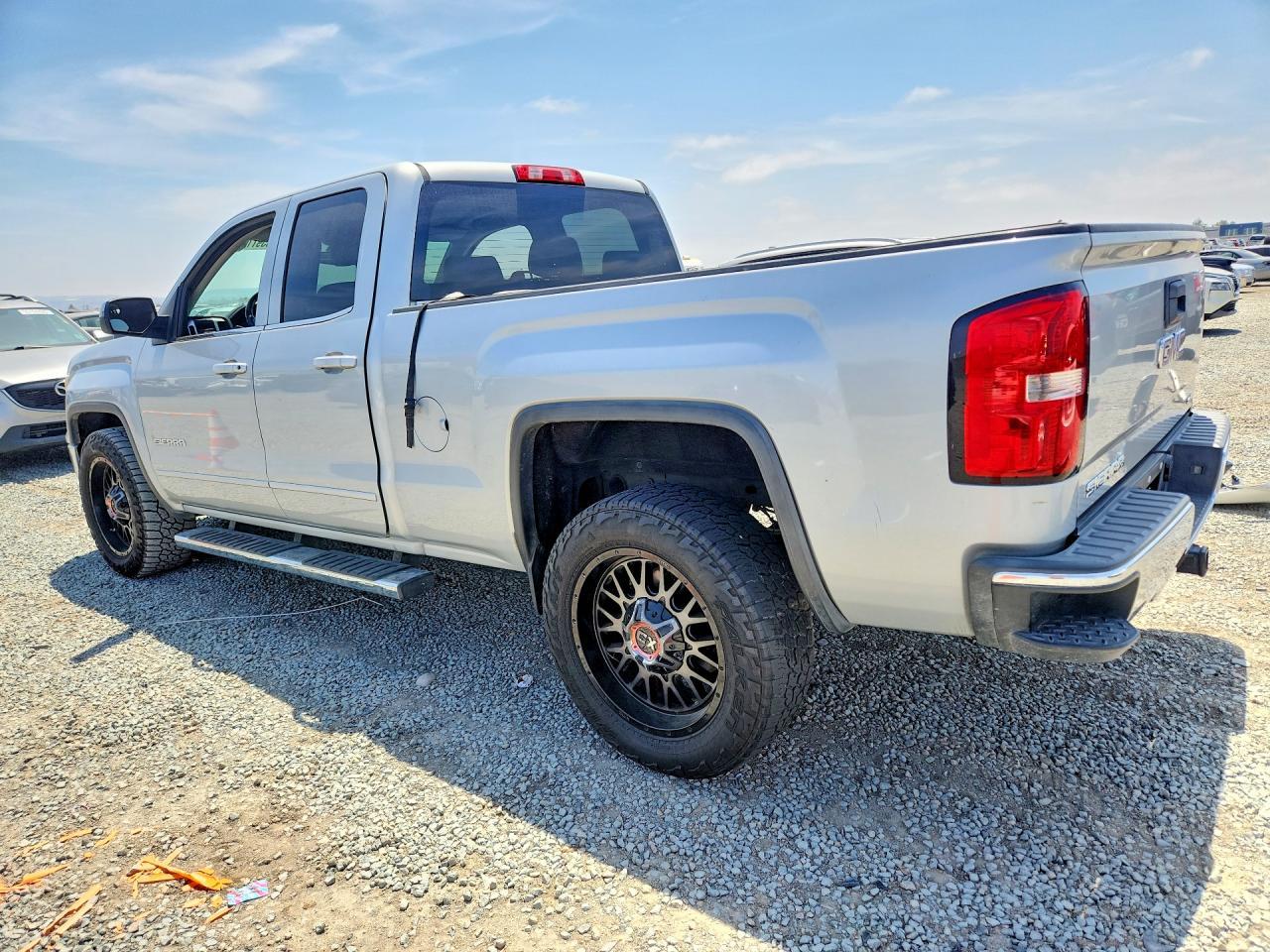GMC SIERRA