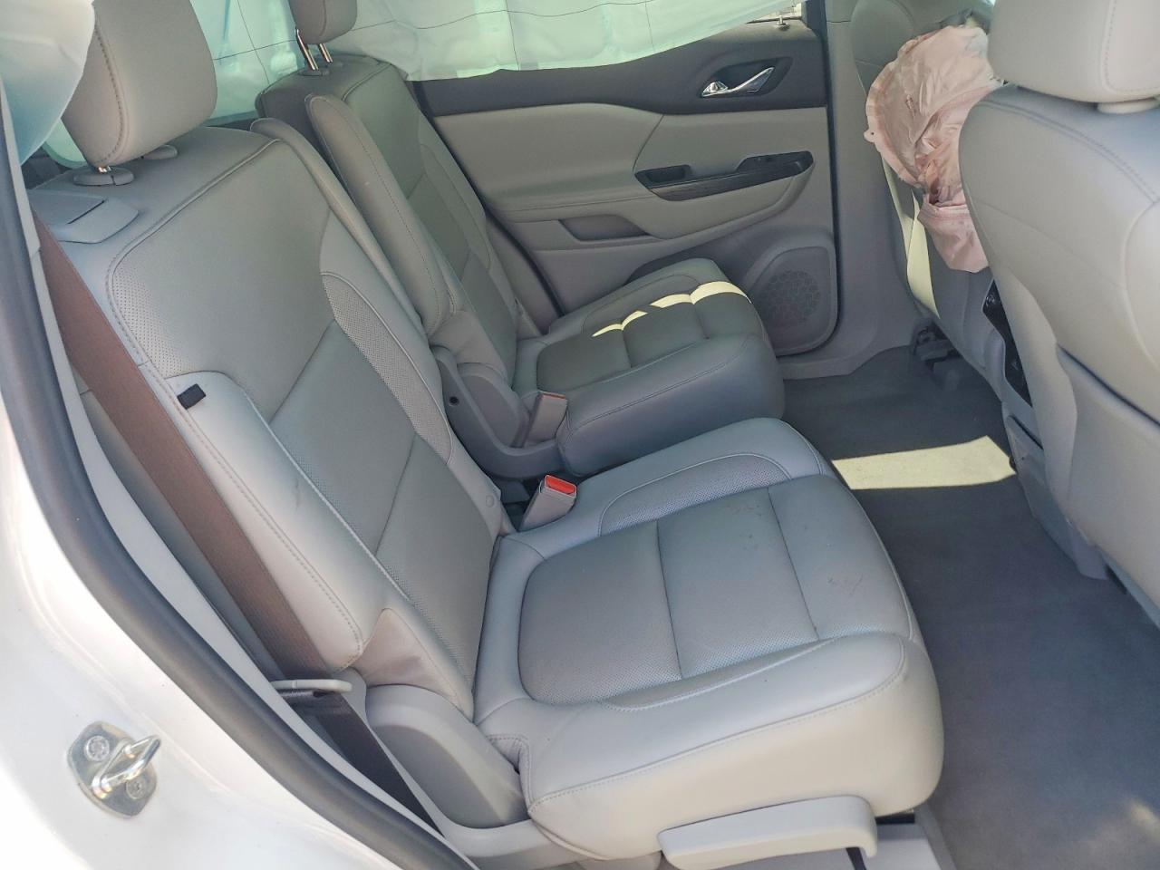 2019 GMC ACADIA — фото 10