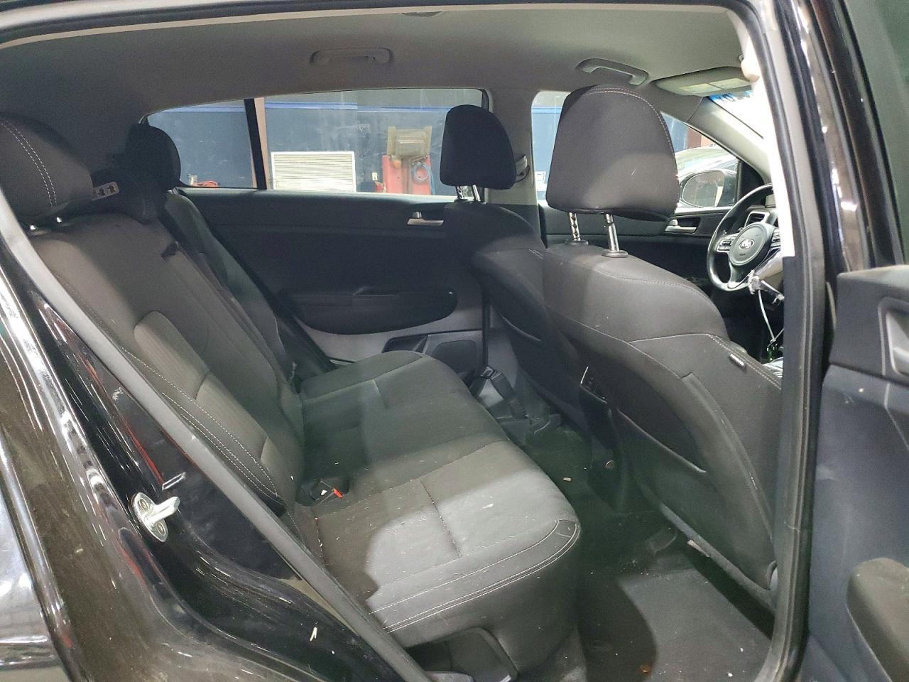 2017 KIA SPORTAGE — фото 11