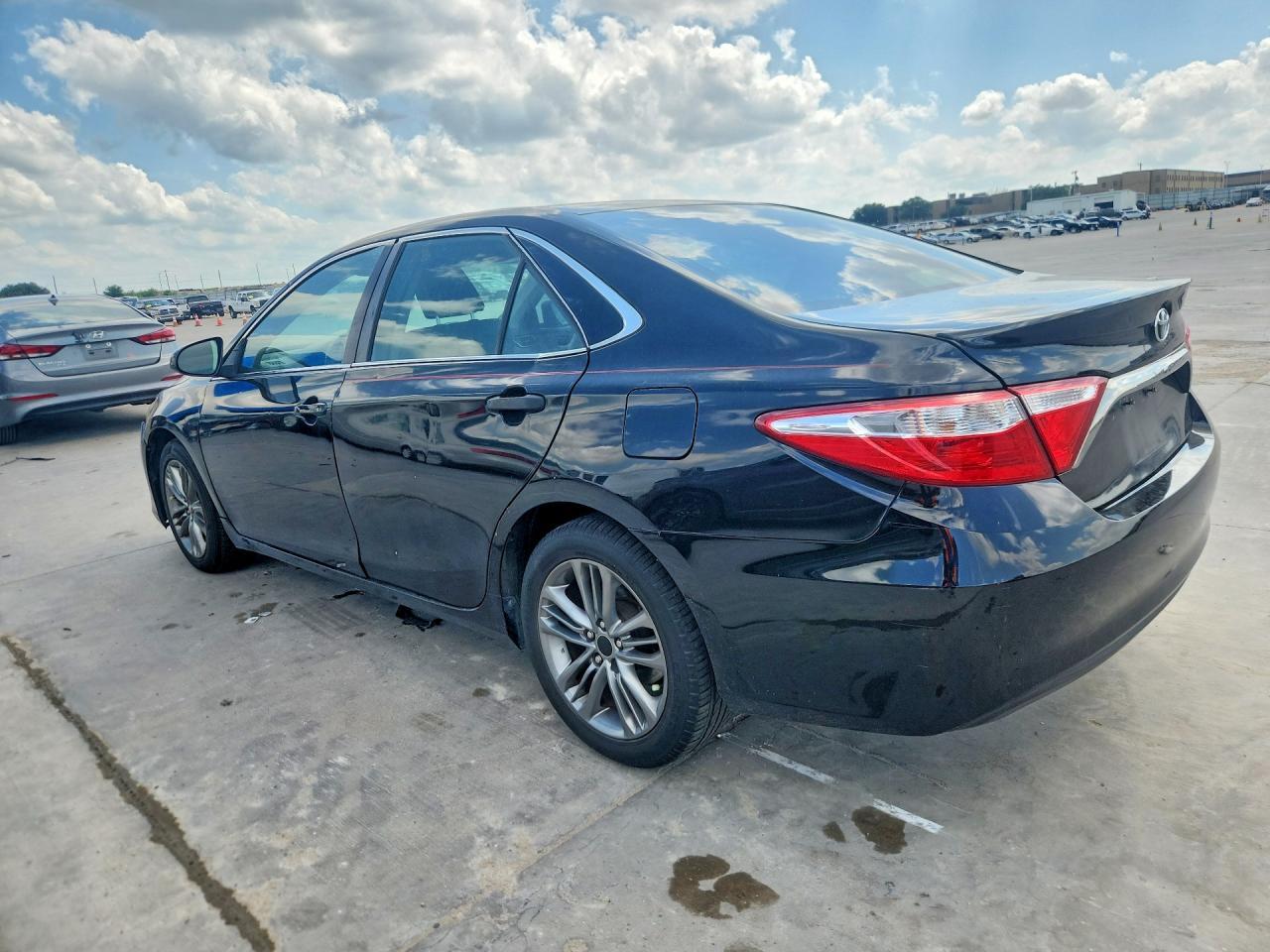 2017 TOYOTA CAMRY — фото 2