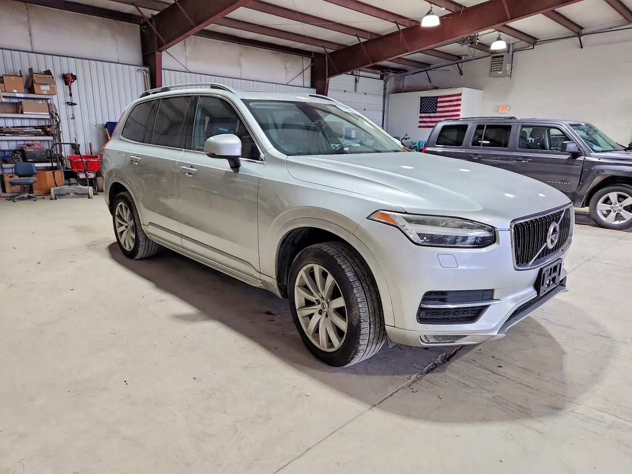2016 VOLVO XC90 — фото 4