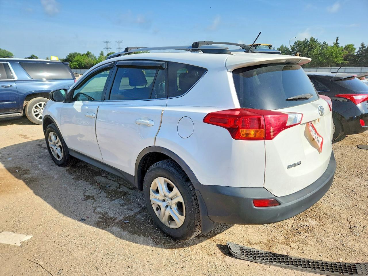 2013 TOYOTA RAV4 — фото 2