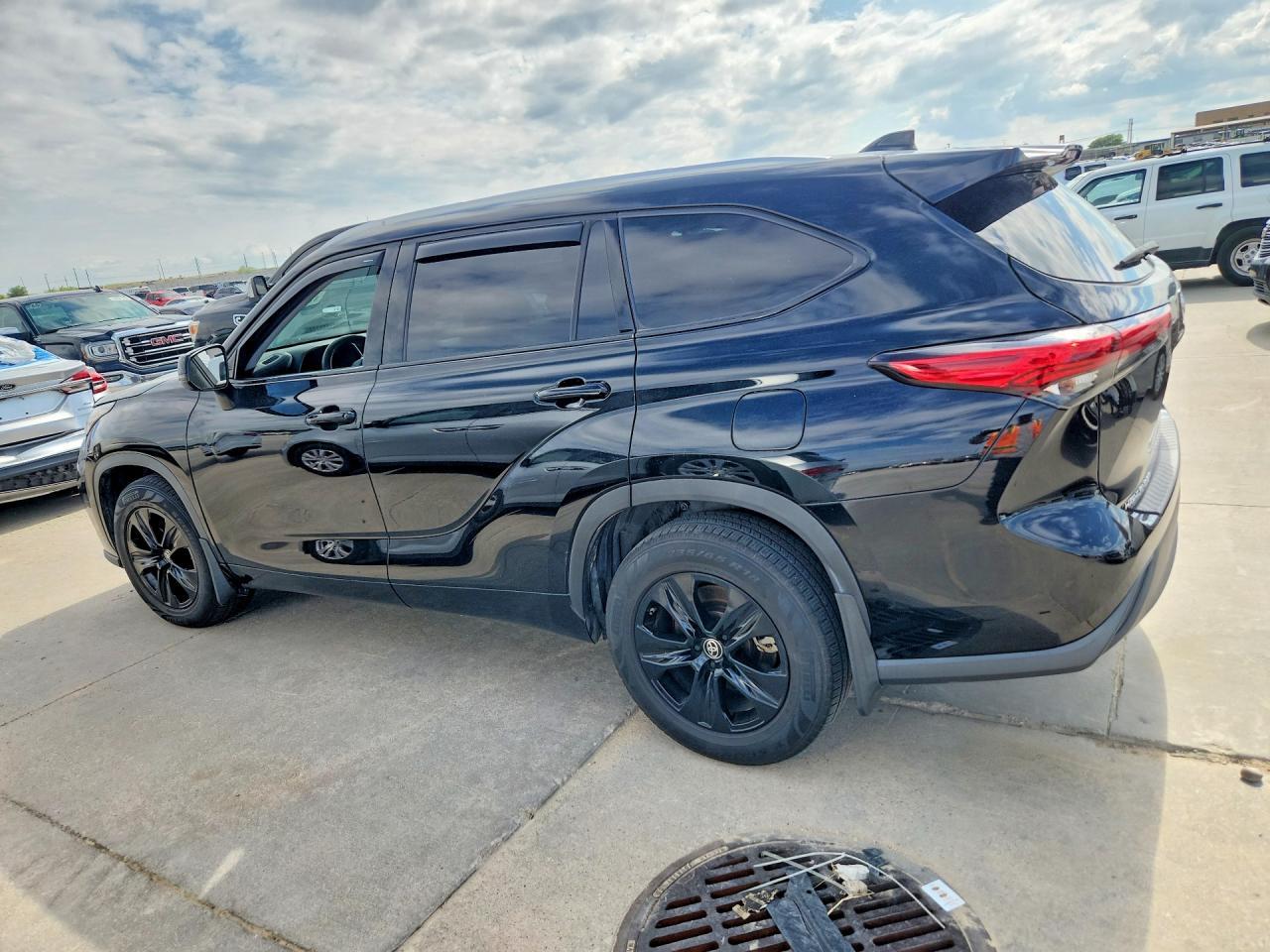 2020 TOYOTA HIGHLANDER — фото 2