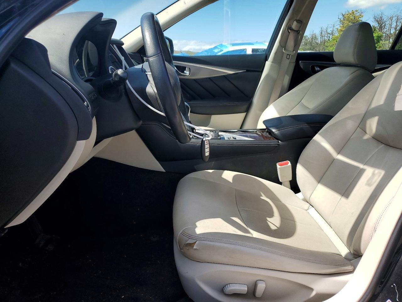 INFINITI Q50
