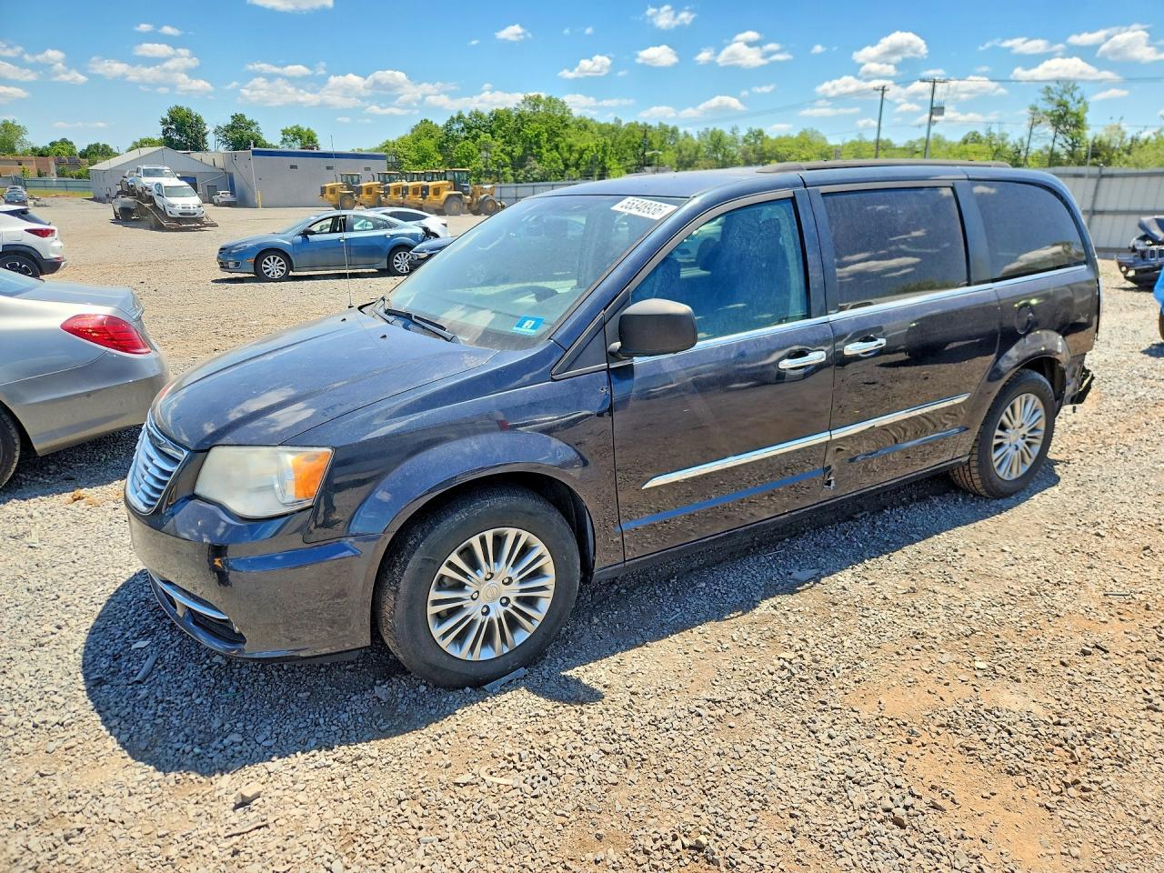 CHRYSLER TOWN & COUNTRY