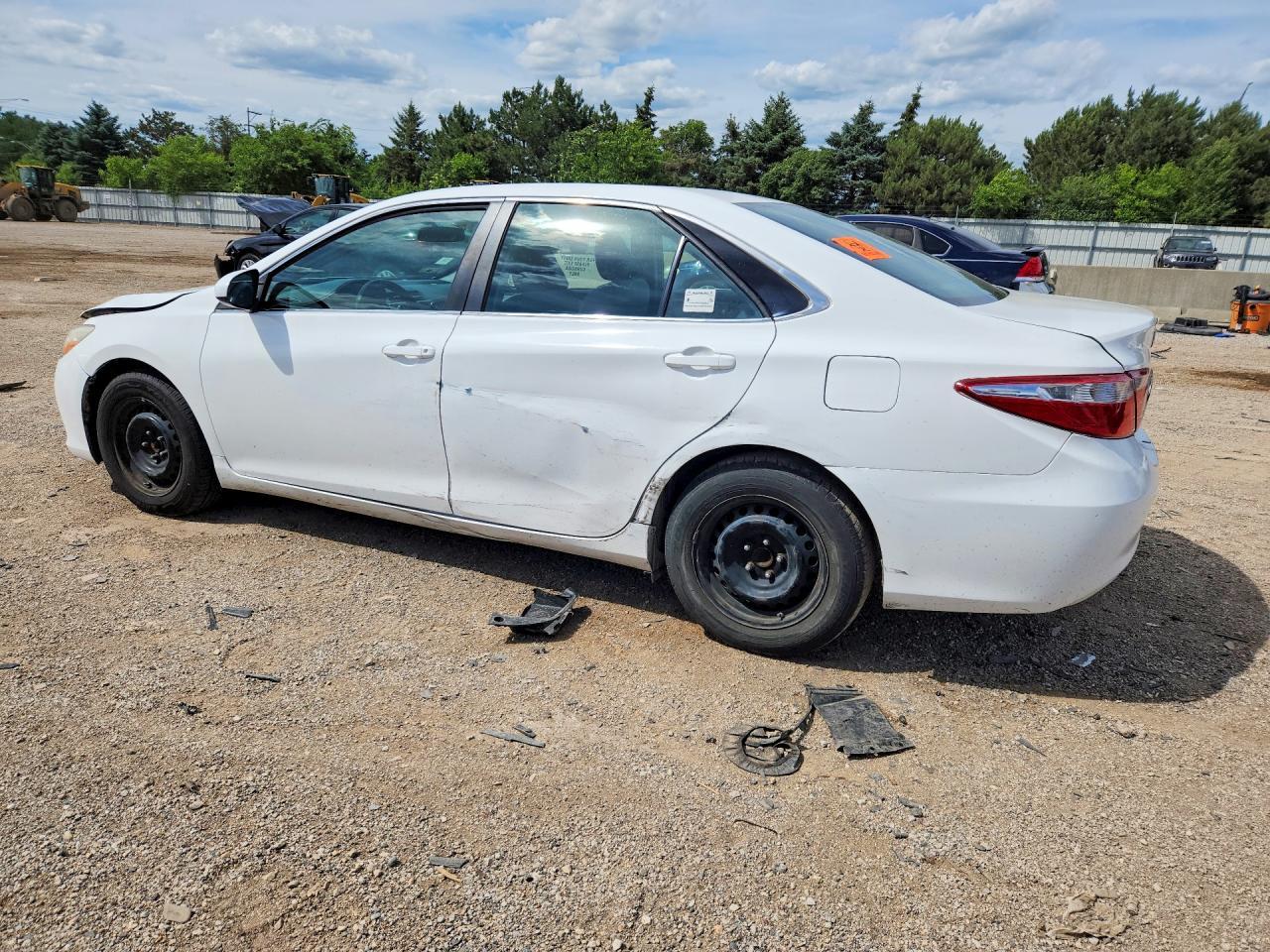 2015 TOYOTA CAMRY HYBRID — фото 2