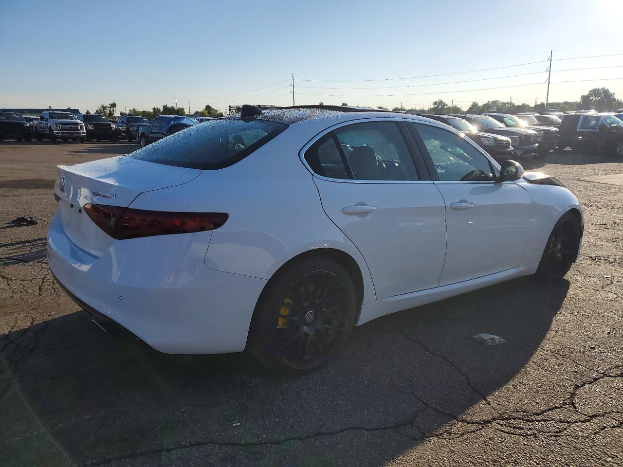 2019 ALFA ROMEO GIULIA — фото 3