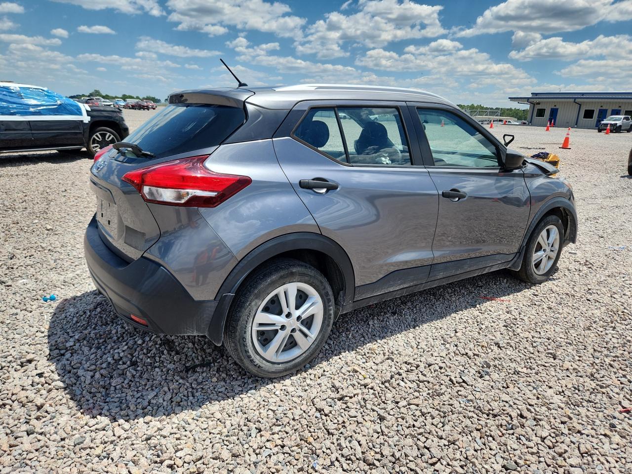 2019 NISSAN KICKS — фото 3