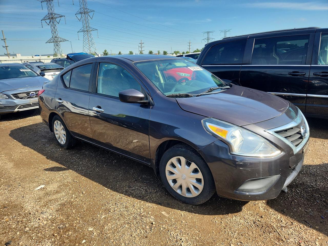 2015 NISSAN VERSA — фото 4