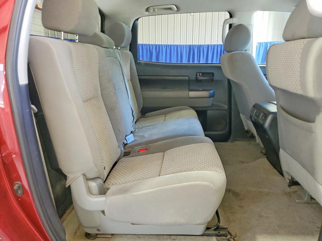 2010 TOYOTA TUNDRA — фото 10