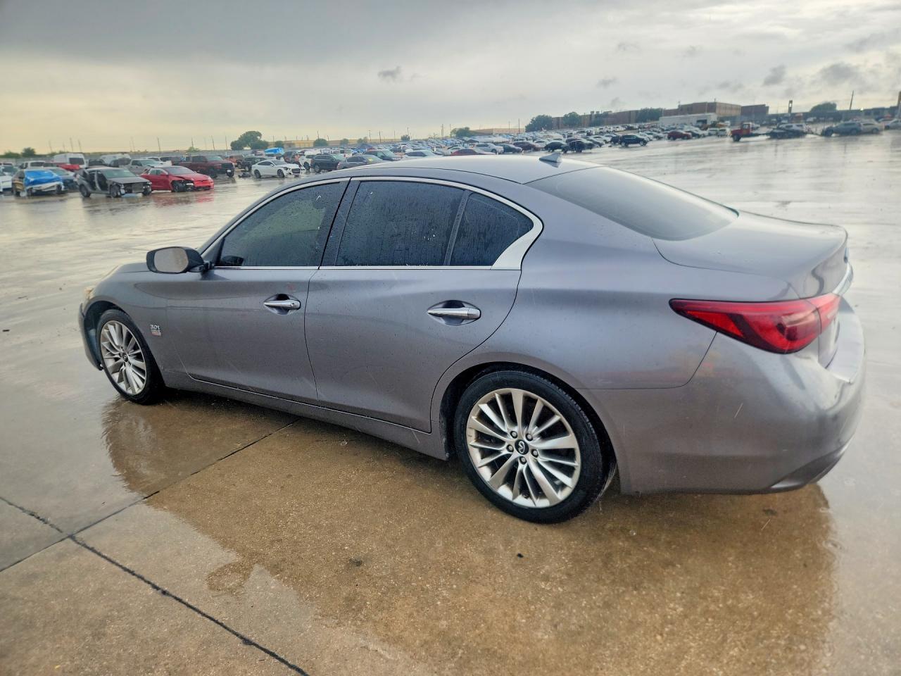 2020 INFINITI Q50 — фото 2
