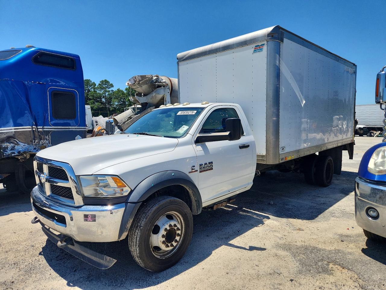 2015 RAM 5500 — фото 1