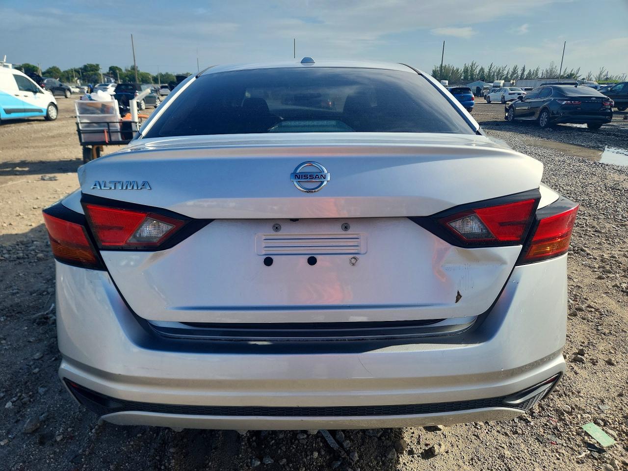 2020 NISSAN ALTIMA — фото 6