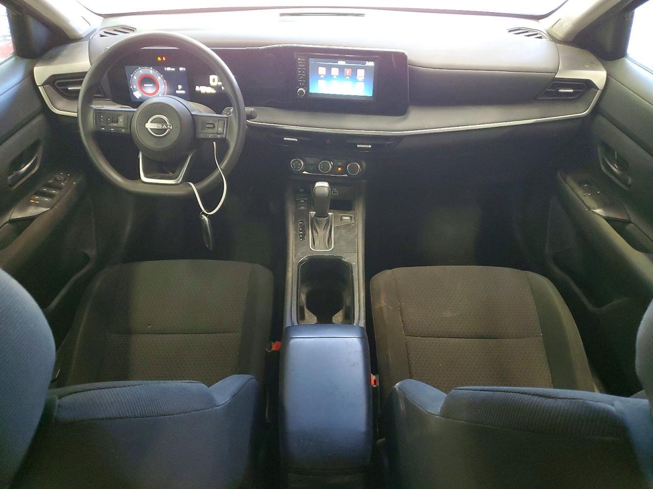 2025 NISSAN KICKS — фото 8