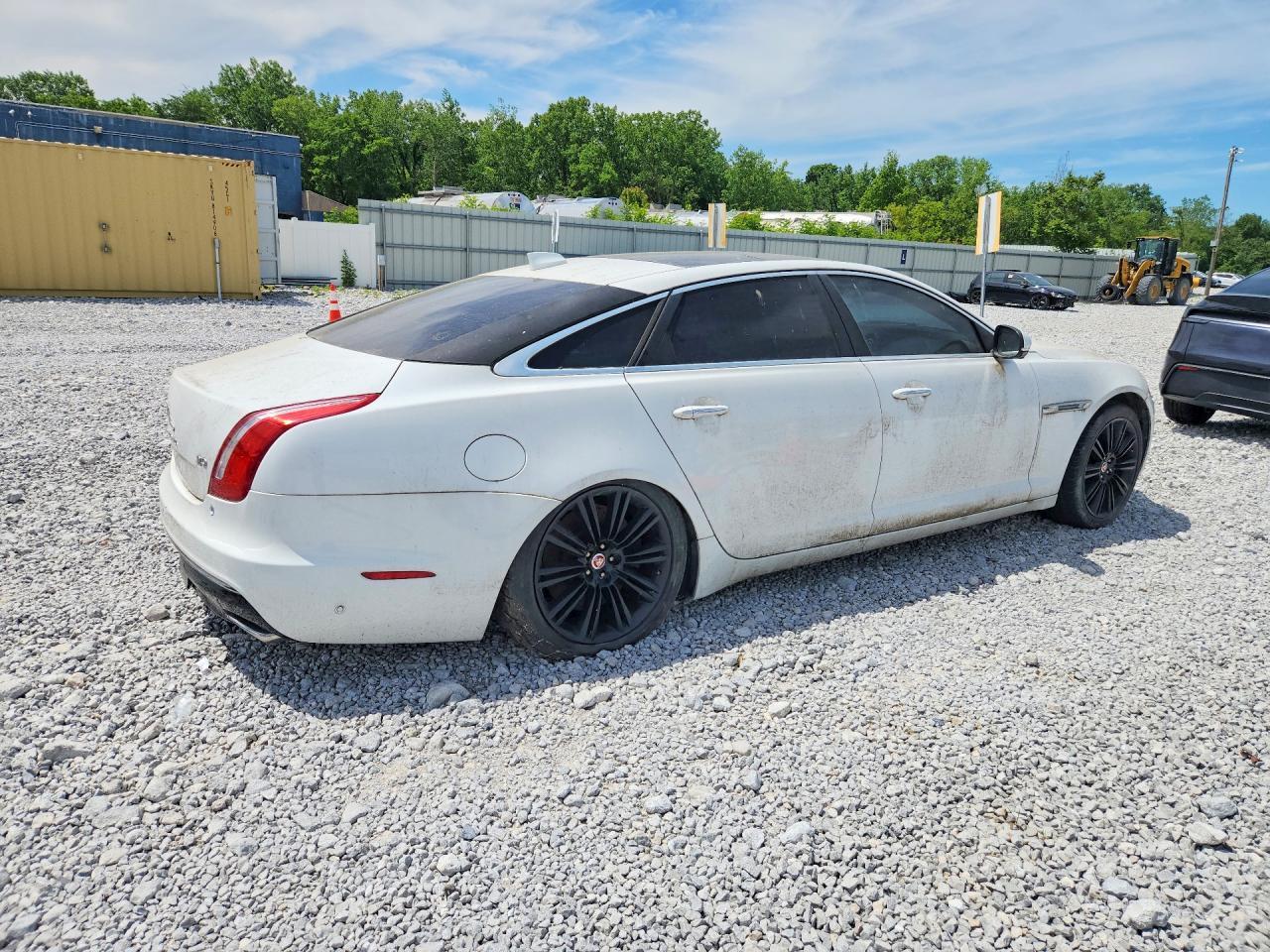 JAGUAR XJ